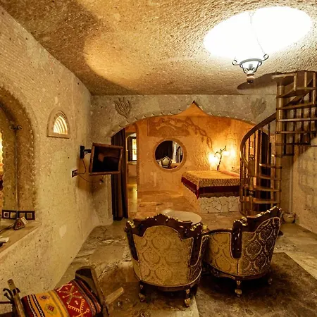 Oread Cave 3*