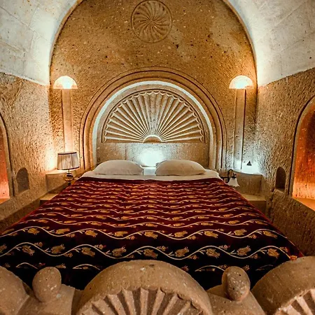 Oread Cave 3*