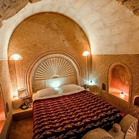 Oread Cave 3*