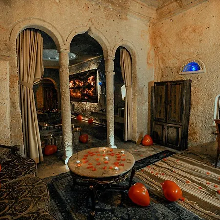 Oread Cave 3* Ürgüp