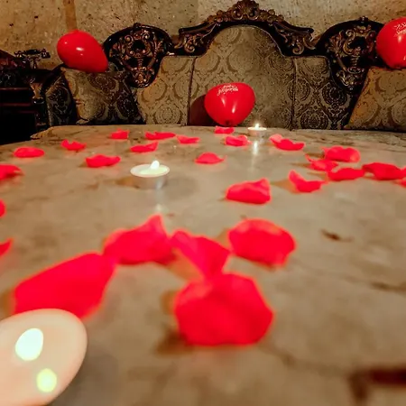 Oread Cave 3*