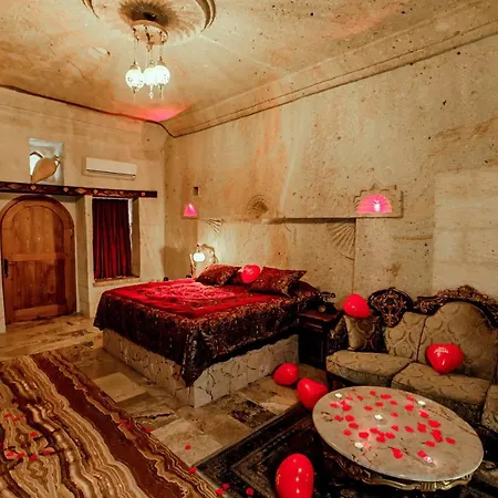 Oread Cave 3*