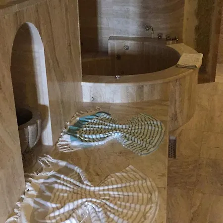Oread Cave Otel