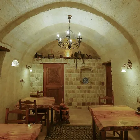 Otel Oread Cave