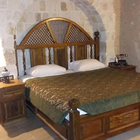 ホテル Oread Cave 3*