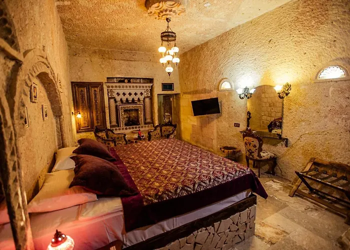 Oread Cave أوروغوبْ